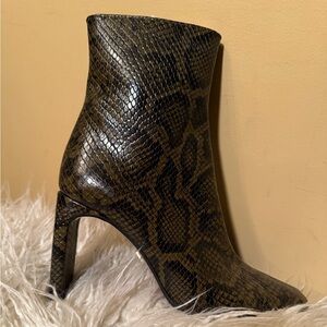 Zara NWT Snakeskin Pattern Ankle Boots Sz 37